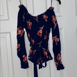 Off the shoulder express tank